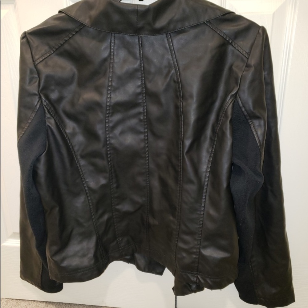 Leather jacket - Picture 2 of 2